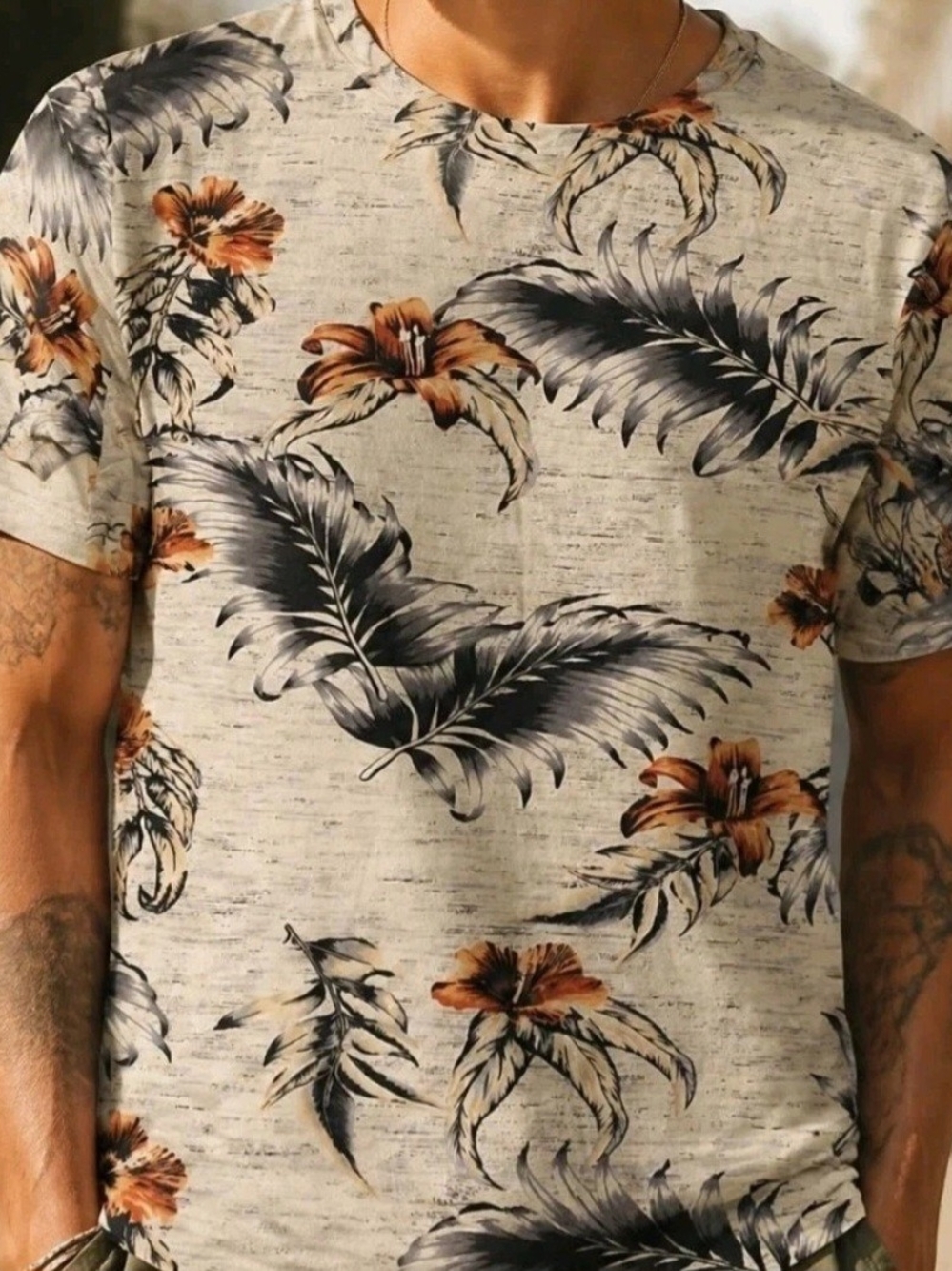 100% Cotton Short Sleeve Vintage Tee with Feather and Floral Print